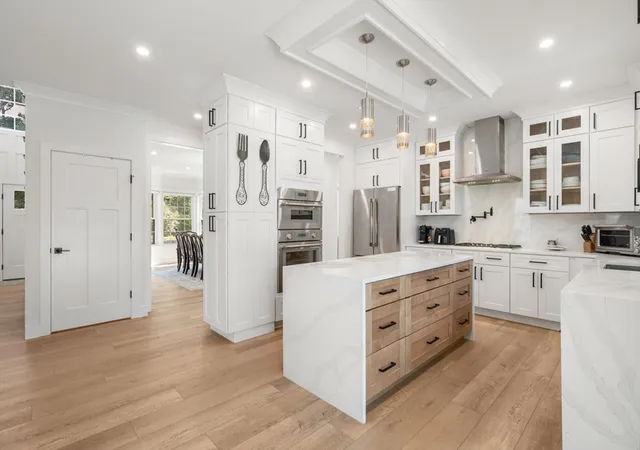 Photo 3 of Single family home for sale at 9 Flanagan Dr, Shrewsbury, MA 01545 | MLS# 73564862 | Listing updated on 2026-09-12
