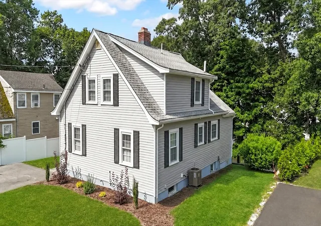 3rd image of 46 Macarthur Rd, Stoneham, MA 02180 | MLS# 73553619