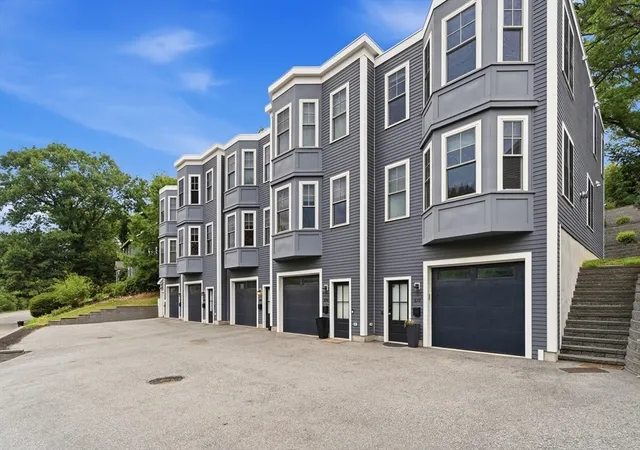 1st image of 577 Baker St #581, West Roxbury, MA 02132 | MLS# 73550971