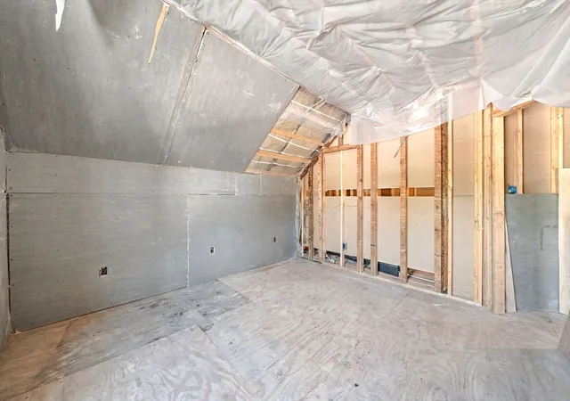 21st image of 335 North Washington St, North Attleboro, MA 02760 | MLS# 73556284