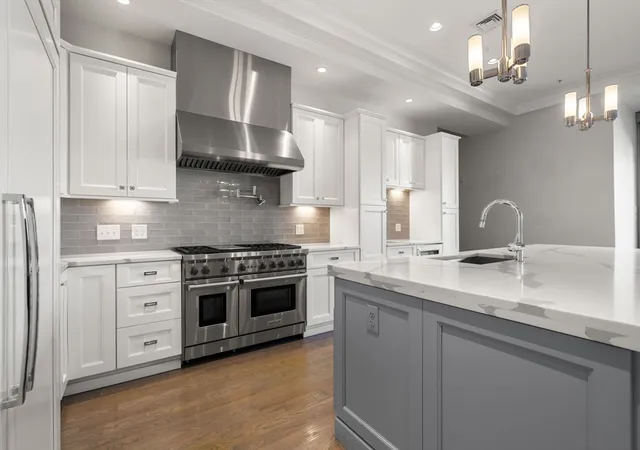 Photo 4 of Sale Pending at 621 East 1st St #D3, South Boston, MA 02127 | MLS# 73560190 | Listing updated on 2026-09-12