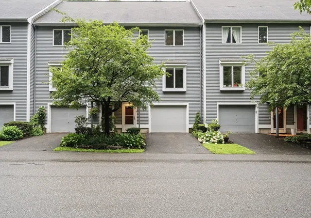 1st image of 8 Country Meadow Rd #8, Haverhill, MA 01832 | MLS# 73559830