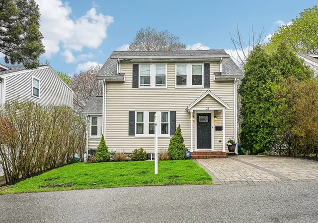 Homes for sale in Medford, MA | 24 Fellsview Ave, Medford, MA 02155 | MLS# 73524648