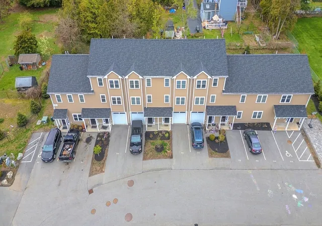 Homes for sale in Chelmsford, MA | 7 Gorham St, Chelmsford, MA 01824 | Houzeo