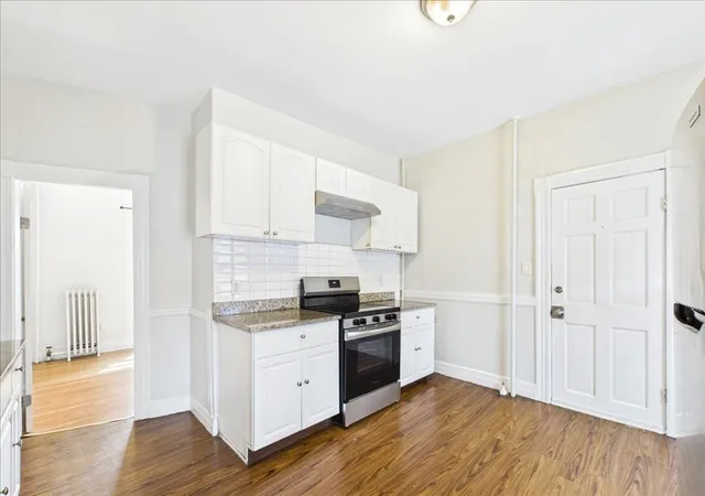 Photo 3 of Sale Pending at 15-17 Gladstone St, Everett, MA 02149 | MLS# 73569569 | Listing updated on 2026-09-09