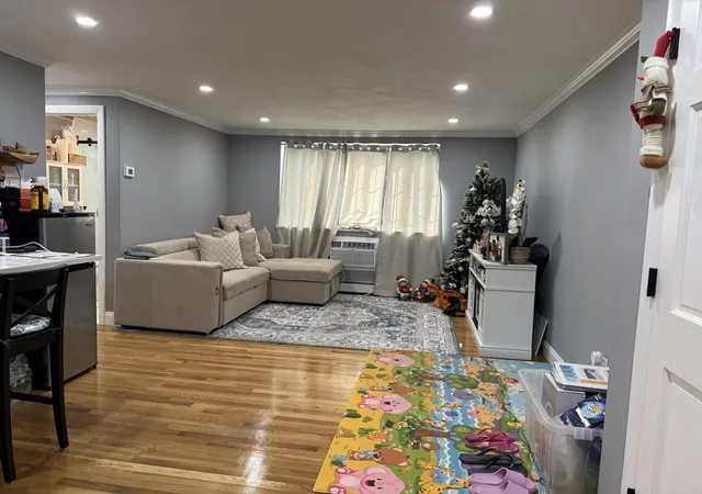 4th image of 12 Woodland St #22, Everett, MA 02149 | MLS# 73549825