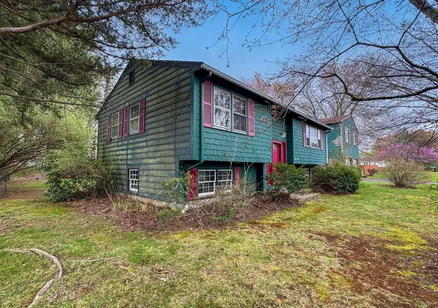 3rd image of 60 White Fox Rd, Feeding Hills, MA 01030 | MLS# 73516347