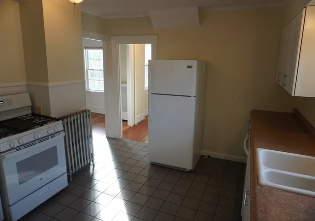 2nd image of 28 Court Street, Mansfield, MA 02048 | MLS# 73543398