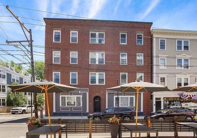 Homes for sale in Salem, MA | 149 Derby St, Salem, MA 01970 | Houzeo