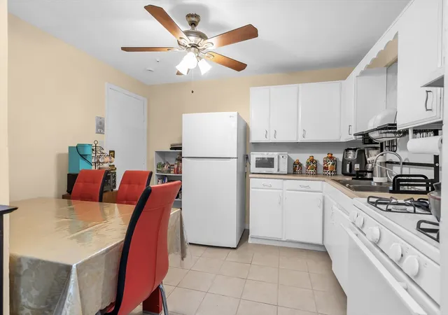 5th image of 262 E Haverhill St, Lawrence, MA 01841