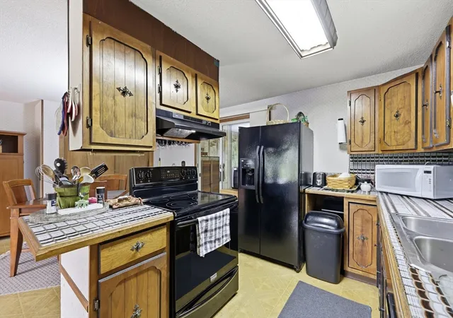 5th image of 1303 Calkins Rd, Palmer, MA 01069 | MLS# 73550753