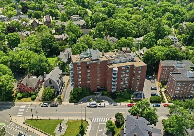 Homes for sale in Cambridge, MA | 14 Concord Avenue, Cambridge, MA 02138 | Houzeo
