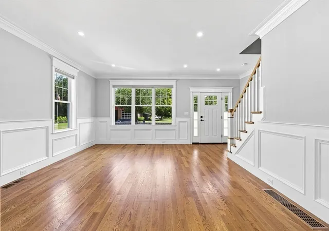 2nd image of 698 Trapelo Road, Waltham, MA 02452 | MLS# 73567729