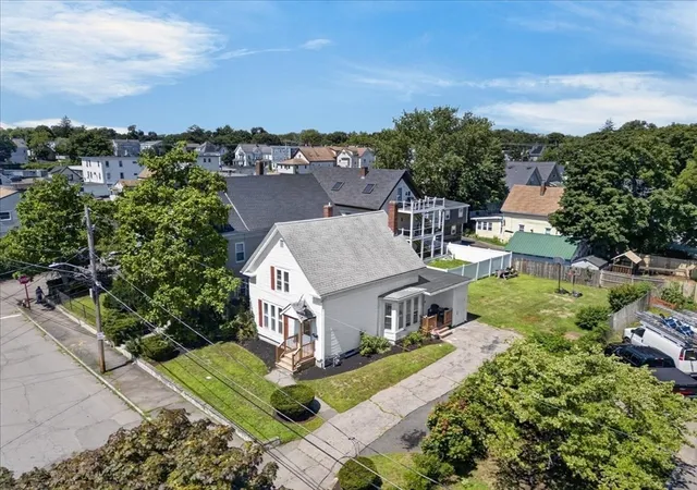4th image of 171 Bartlett St, Brockton, MA 02301 | MLS# 73559658
