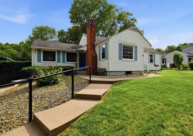 Homes for sale in Agawam, MA | 79 Spencer St, Agawam, MA 01001 | MLS# 73529621