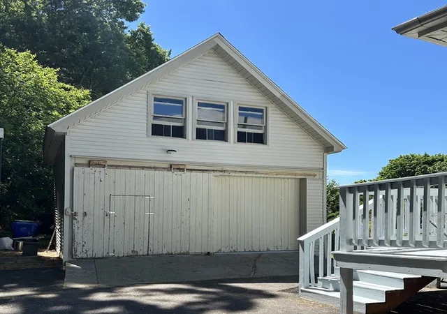 Homes for sale in Rockland, MA | 364 North Ave, Rockland, MA 02370 | MLS# 73522935