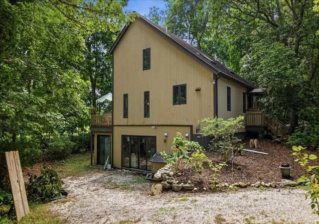 Photo 2 of Single family home for sale at 1746e Drift Rd, Westport, MA 02790 | MLS# 73552203 | Listing updated on 2026-09-09