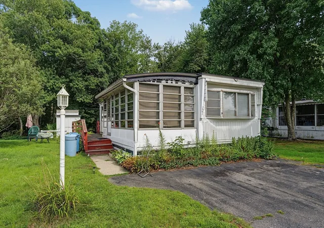 1st image of 121 Mayflower Ave, Taunton, MA 02780 | MLS# 73563344