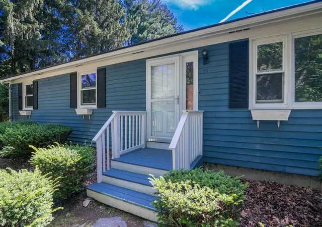 Photo 3 of Sale Pending at 77 Grantwood Dr, Amherst, MA 01002 | MLS# 73558396 | Listing updated on 2026-09-02