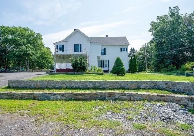 Photo 3 of Multi family home for sale at 25 East St, North Grafton, MA 01536 | MLS# 73564401 | Listing updated on 2026-09-12