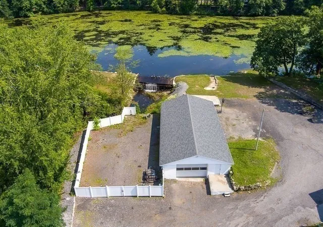 Photo 4 of Multi family home for sale at 25 East St, North Grafton, MA 01536 | MLS# 73564401 | Listing updated on 2026-09-12