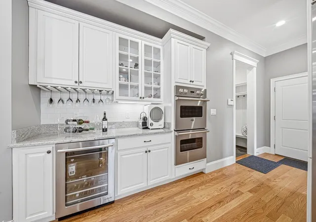 4th image of 24 Normandy Rd, Lexington, MA 02421 | MLS# 73558984
