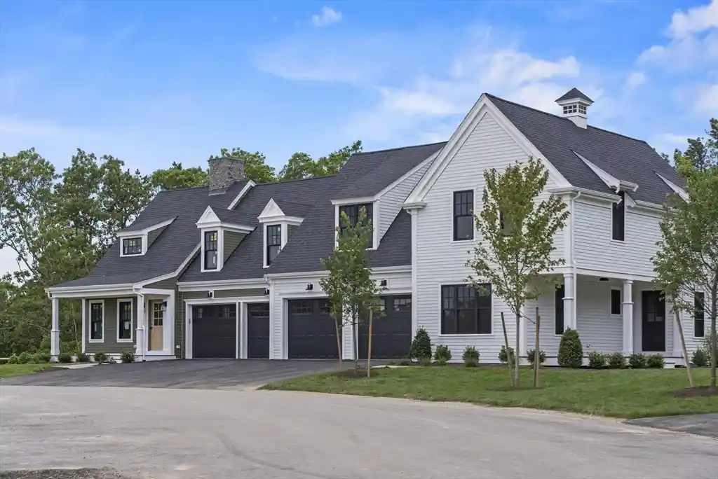Listing Photo 2 - Condo for sale in 46 Sandwich Rd located at 46 Sandwich Rd, Plymouth, MA 02360 - Unit 46 Sandwich Rd