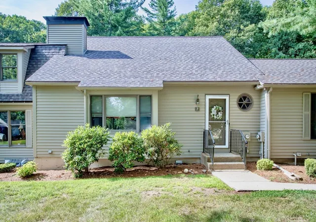 1st image of 419 Southwick Road #B7, Westfield, MA 01085 | MLS# 73567704