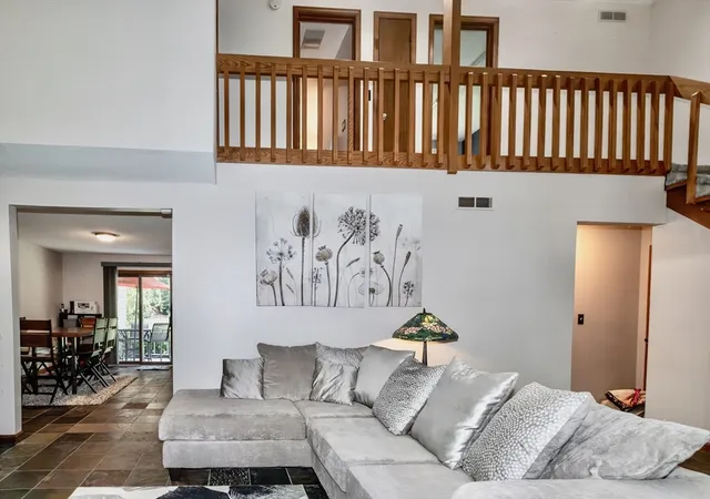 4th image of 419 Southwick Road #B7, Westfield, MA 01085 | MLS# 73567704
