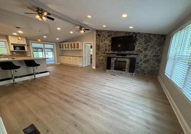 3rd image of 7-9 South Meadow Village #7, Carver, MA 02330 | MLS# 73557251