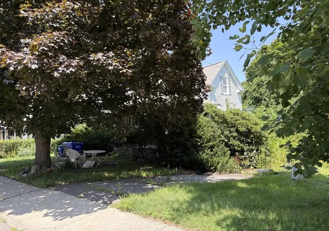 5th image of 35 Emmons St, Milford, MA 01757 | MLS# 73557500