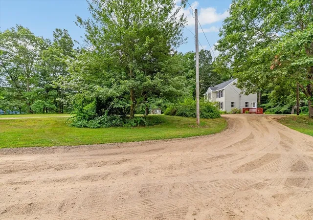 2nd image of 140 Burrage St, Lunenburg, MA 01462 | MLS# 73567214