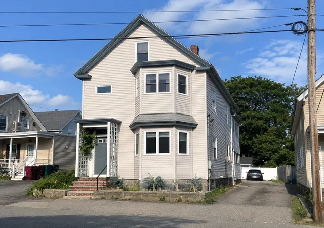 1st image of 10 Payton St, Lowell, MA 01852 | MLS# 73544638