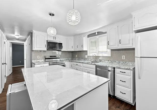 2nd image of 104 Highland St, Brockton, MA 02301 | MLS# 73558182