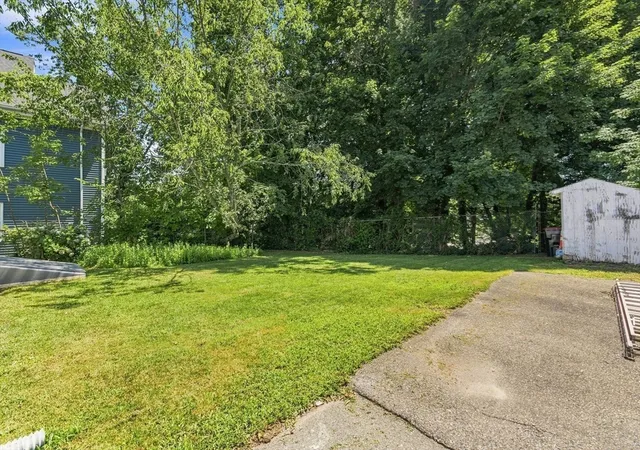 30th image of 104 Highland St, Brockton, MA 02301 | MLS# 73558182