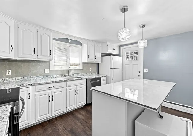 3rd image of 104 Highland St, Brockton, MA 02301 | MLS# 73558182