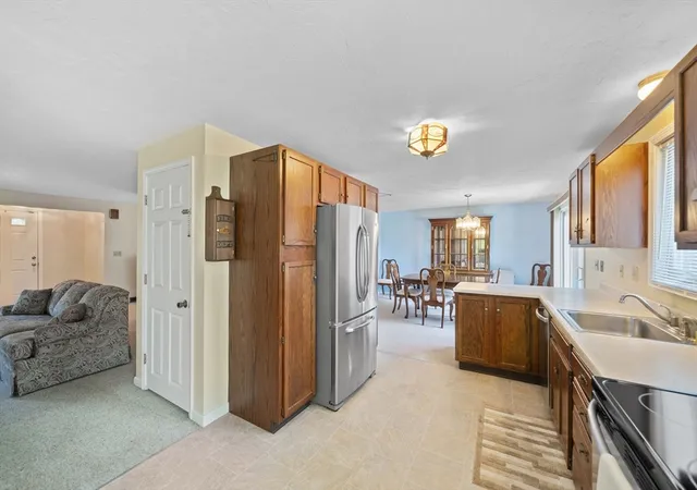 5th image of 205 Comfort St #205, Bridgewater, MA 02324 | MLS# 73566878