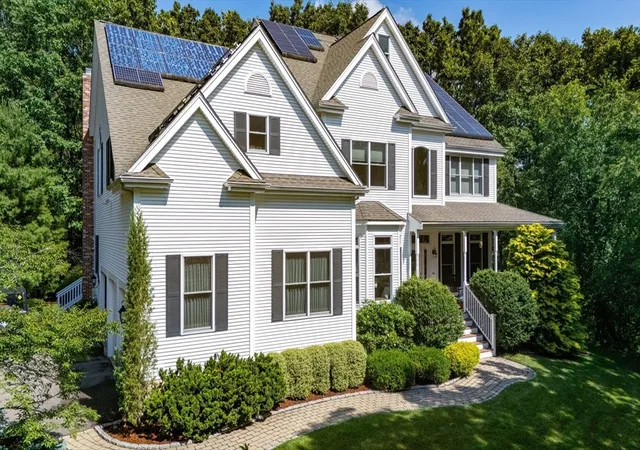 Homes for sale in Wrentham, MA | 22 Rhodes Dr, Wrentham, MA 02093 | MLS# 73547684