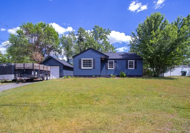 2nd image of 127 Gelinas Dr, Chicopee, MA 01020 | MLS# 73542174