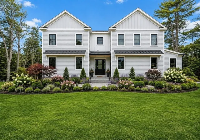 10th image of 1 Ledge Brook Dr, Northborough, MA 01532 | MLS# 73531687