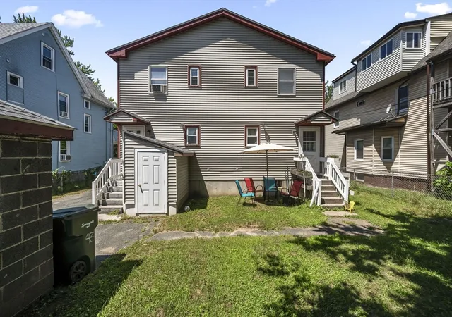Listing Photo 4 - Condo for sale in building located at 41-43 Lansing Pl, Springfield, MA 01108
