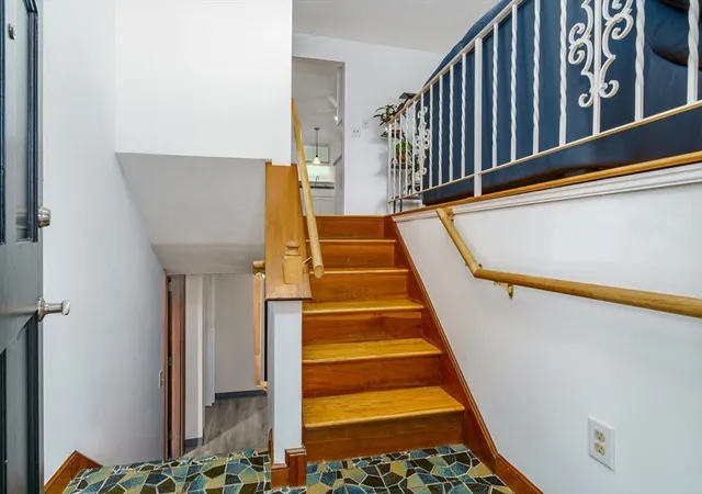 2nd image of 18 Ruthellen Road, Hudson, MA 01749 | MLS# 73567565