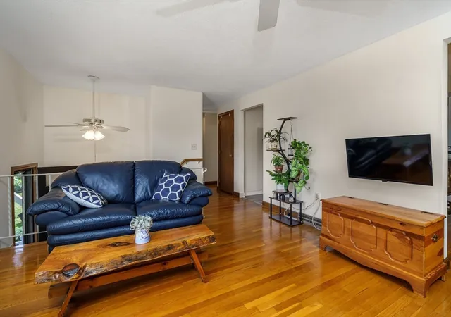 4th image of 18 Ruthellen Road, Hudson, MA 01749 | MLS# 73567565