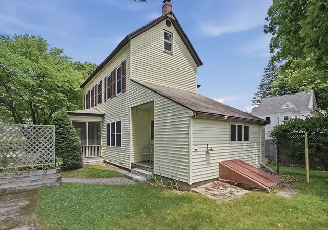 Photo 4 of Single family home for sale at 3 Beach St, Westborough, MA 01581 | MLS# 73542545 | Listing updated on 2026-10-01