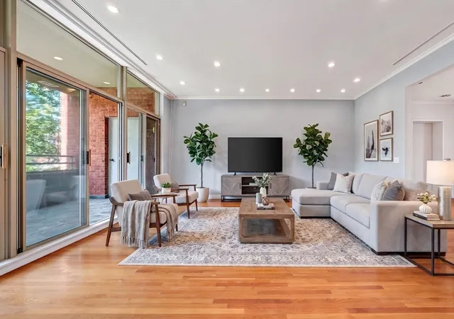 Listing Photo 4 - Condo for sale in building located at 99-10 Florence St, Newton, MA 02467 - Unit #2A