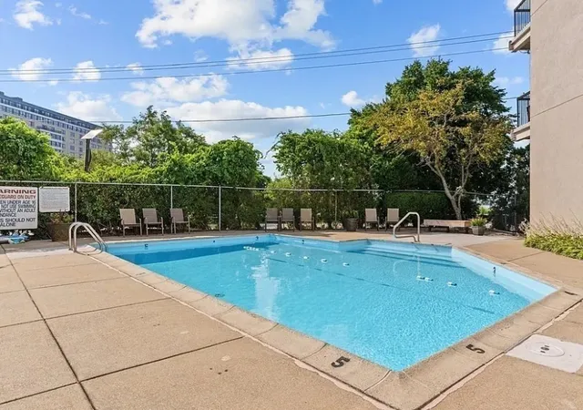 Photo 4 of Sale Pending at 133 Commander Shea #817, Quincy, MA 02171 | MLS# 73552867 | Listing updated on 2026-09-01