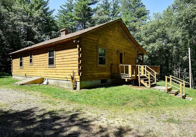 Homes for sale in Brookfield, MA | 26 Gay Rd, Brookfield, MA 01506 | MLS# 73541615