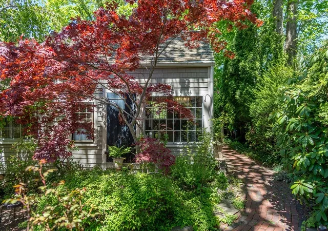 Listing Photo 5 - Condo for sale in building located at 162 Rte 6a, Yarmouth Port, MA 02675
