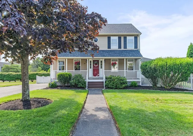 Homes for sale in Attleboro, MA | 29 Wright Cir, Attleboro, MA 02703 | MLS# 73546446