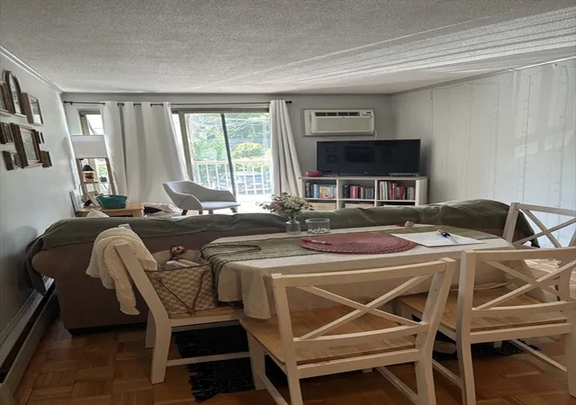 3rd image of 100 Park Ter Dr, Stoneham, MA 02180